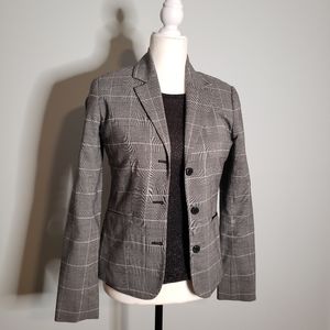 Gray and silver plaid suit blazer with tee